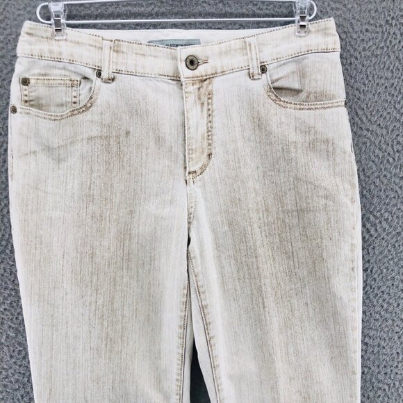 Chicos Jeans Women 0.5 US 6 White Washed Platinum Ultimate Fit Flare Leg Stretch - Picture 2 of 11